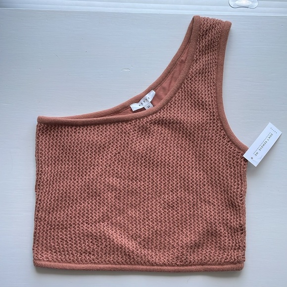 NWT VETTA The Getaway Capsule One Shoulder Knit Set - Picture 5 of 7